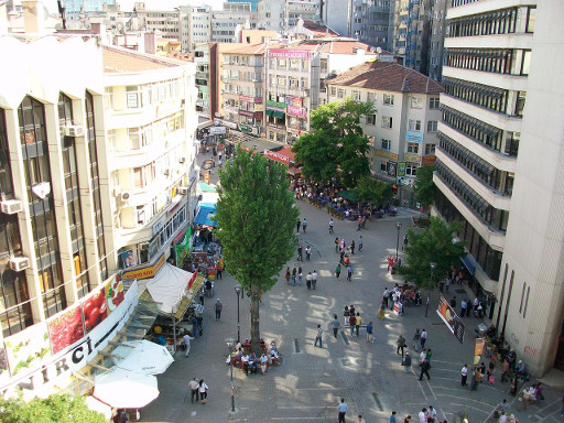 Selanik_Street_from_above
